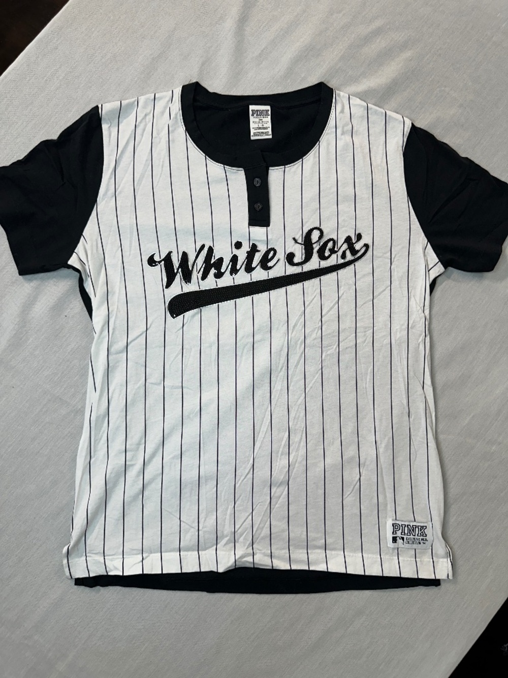 Victoria's Secret PINK Chicago White Sox baseball tee size Large Sequins MLB